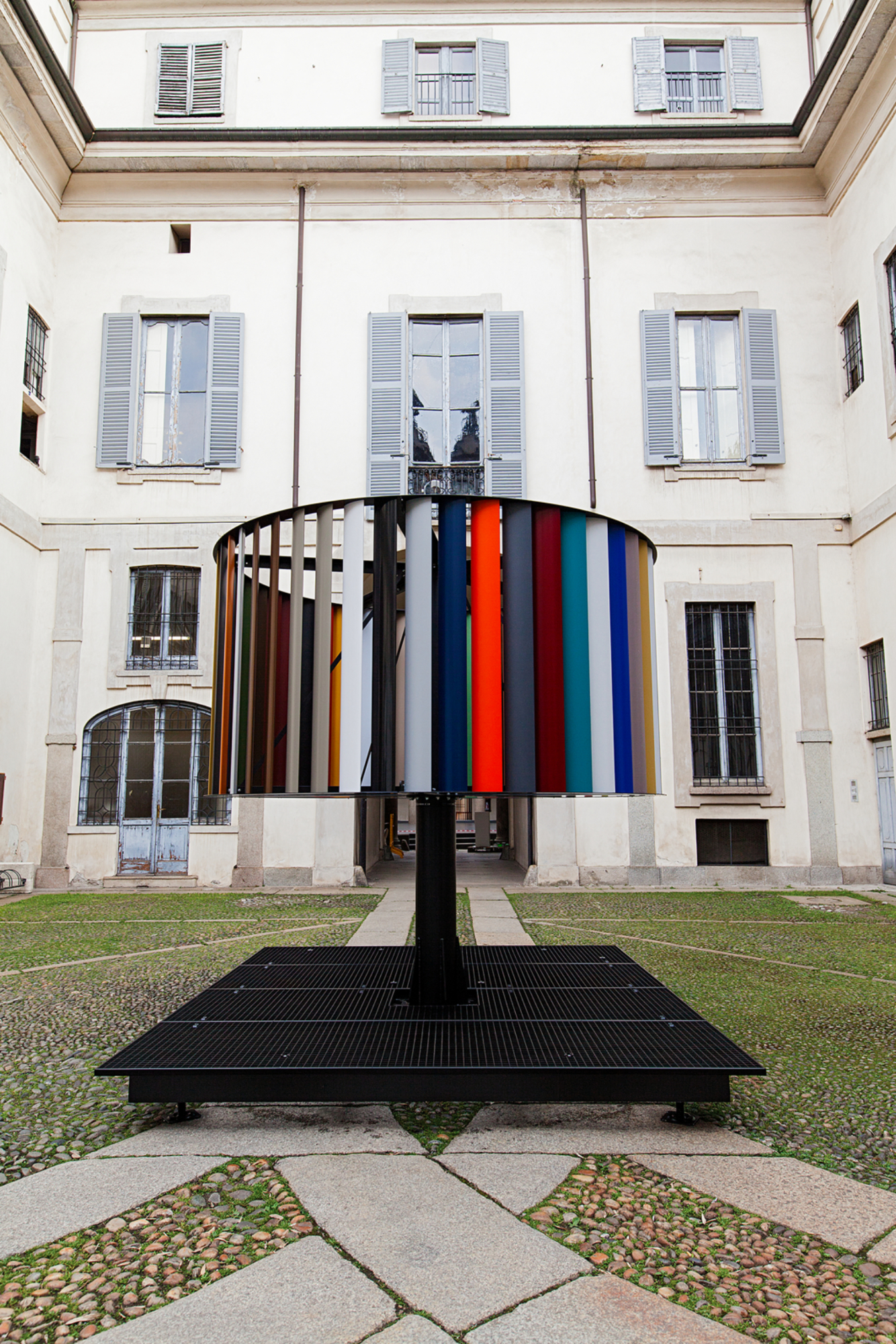 Various kinetic objects for Axalta Coating Systems created by formlos.com