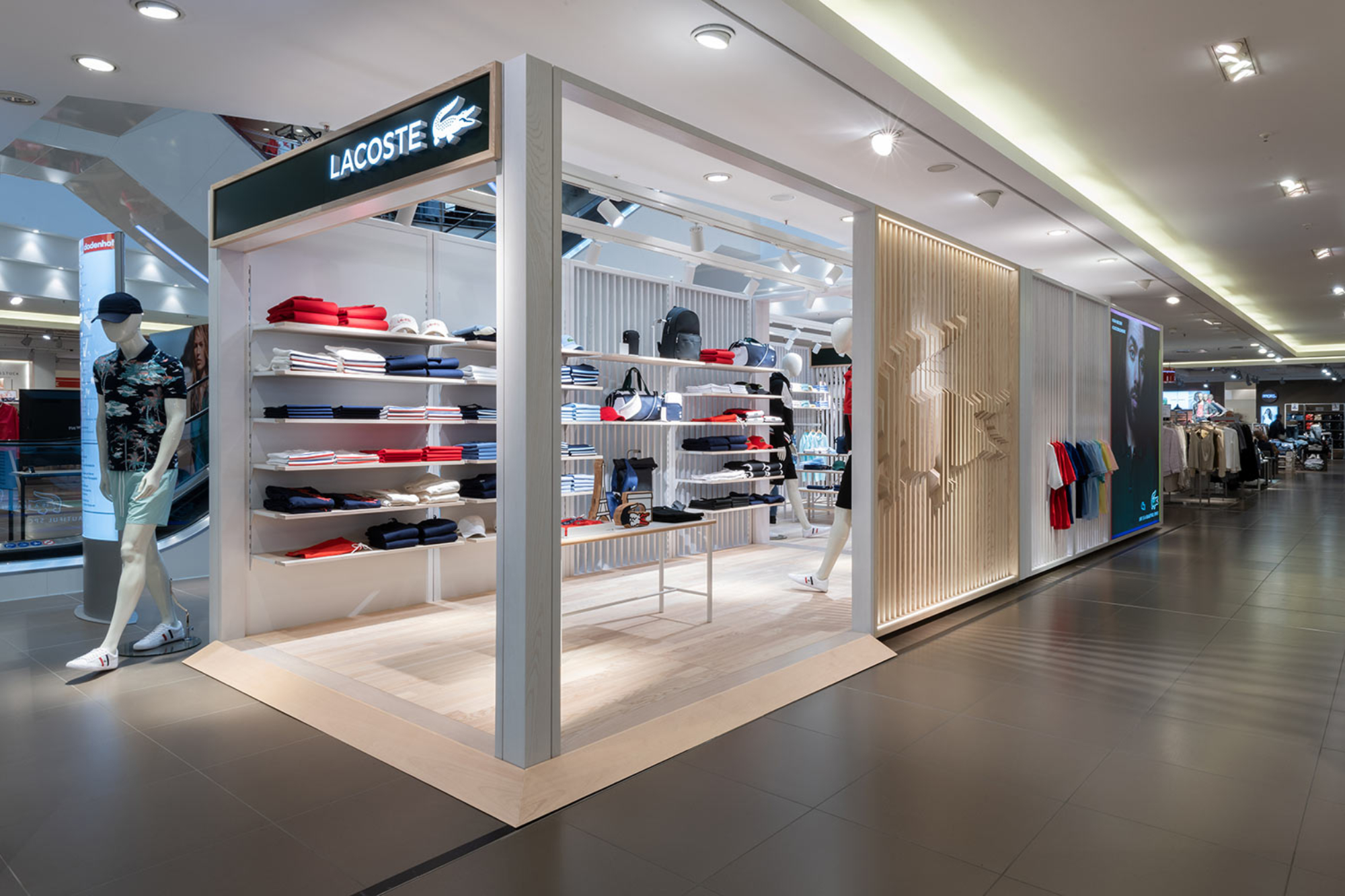 Lacoste pop-up loges designed by formlos.com