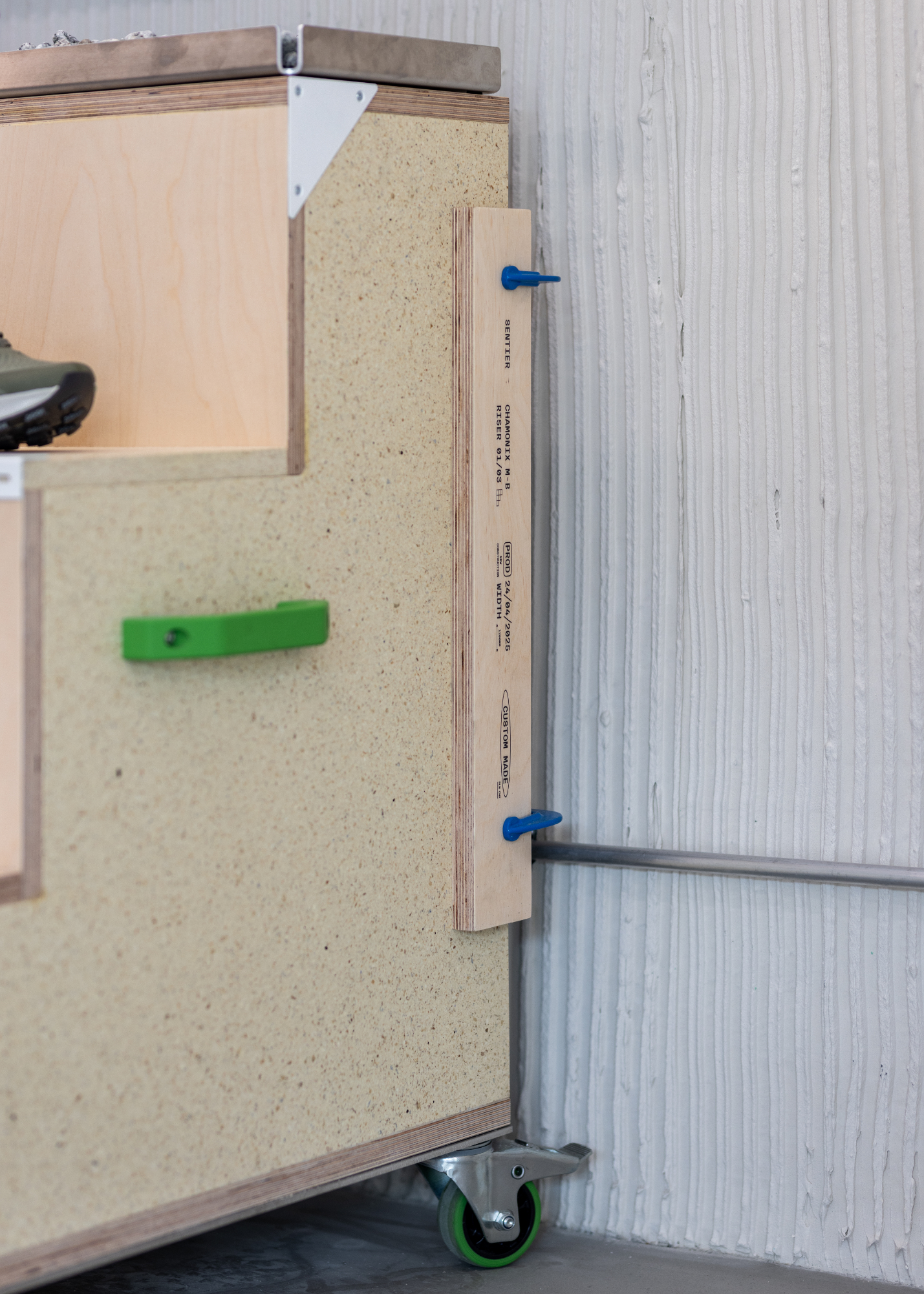 sentier — Ravanel and Nike’s first trail running store, co-produced by formlos.com