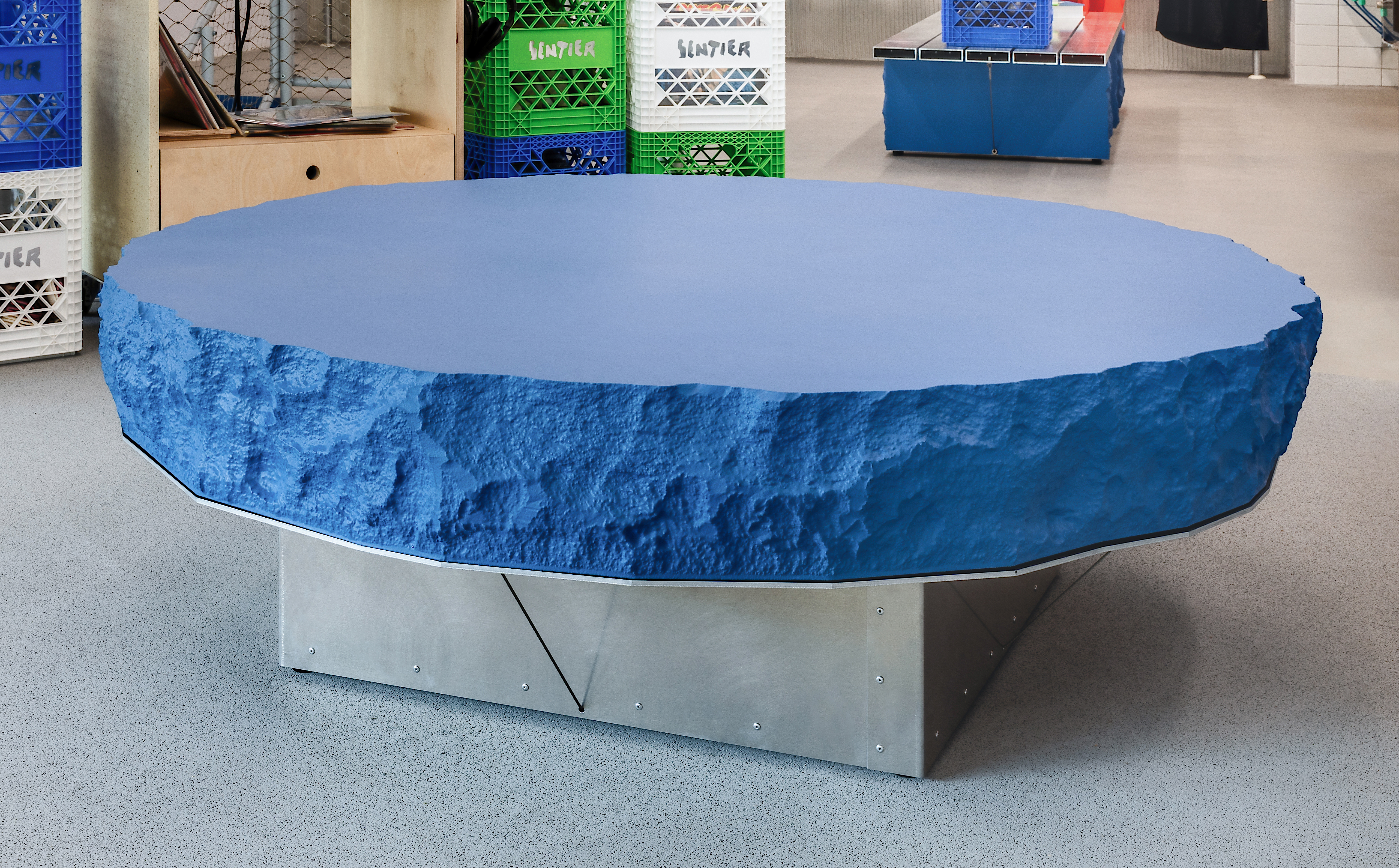 sentier — Ravanel and Nike’s first trail running store, co-produced by formlos.com