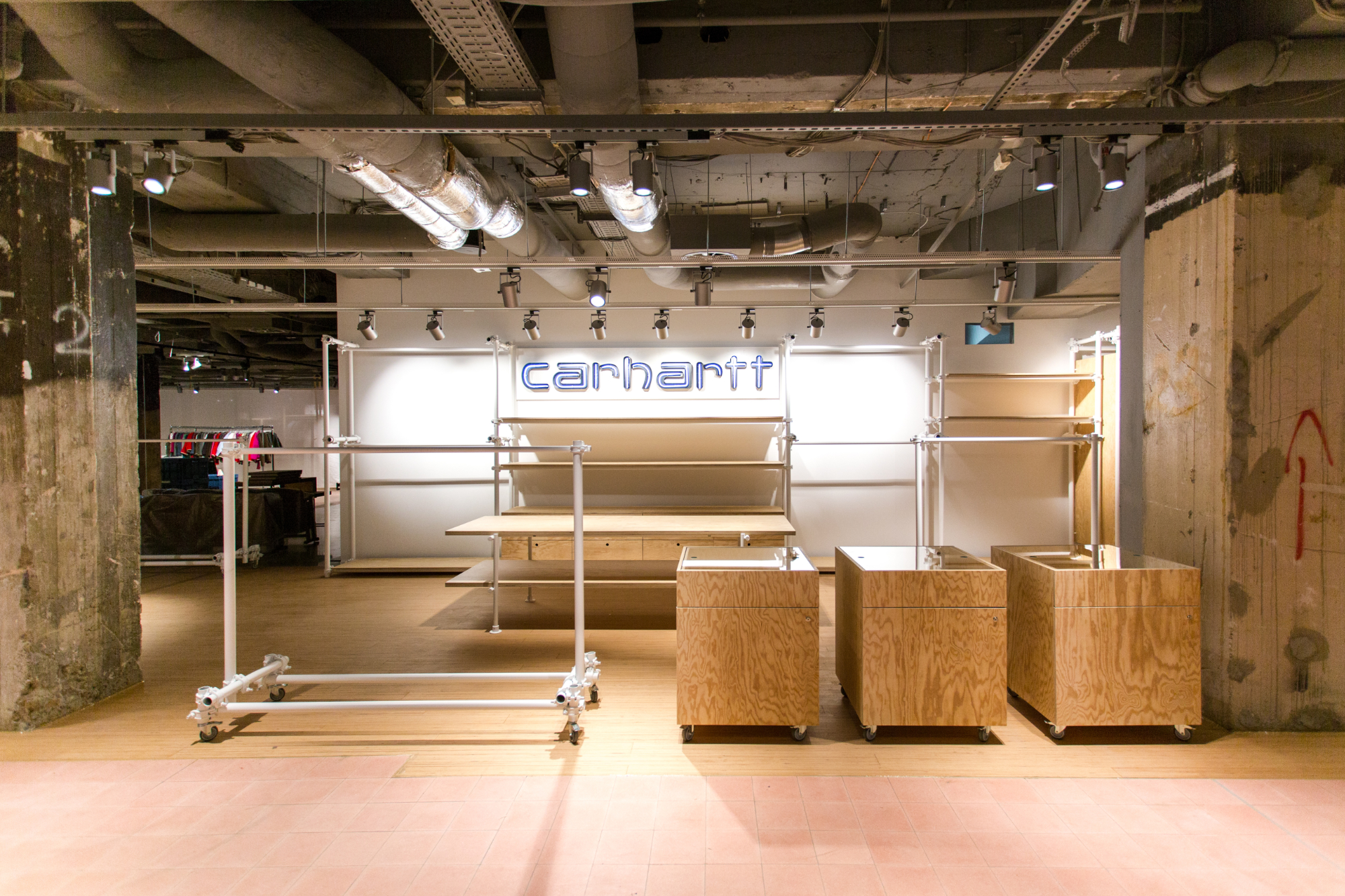 A carhartt shop in shop structure at the haus oberpollinger designed by formlos.com