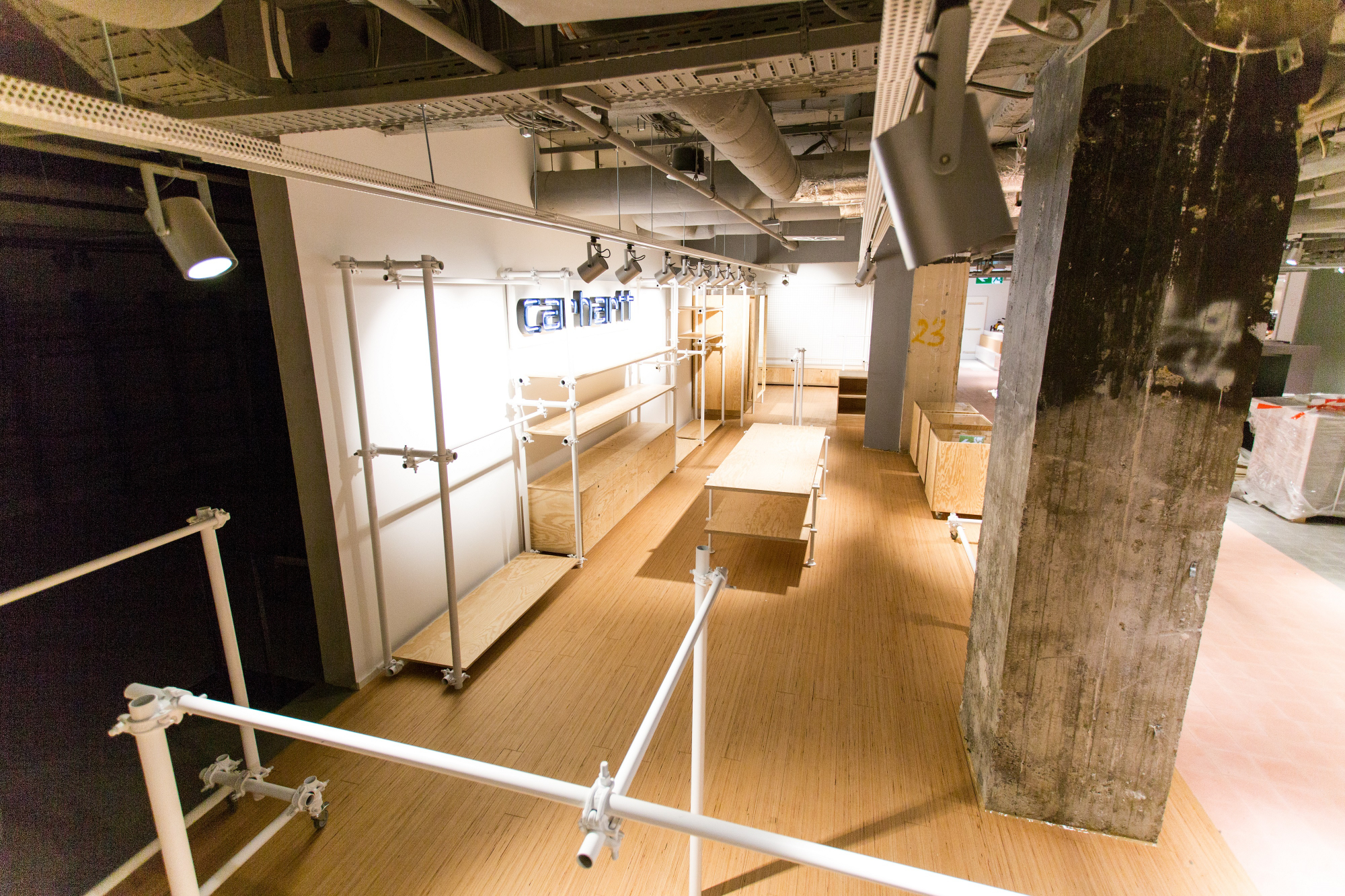 A carhartt shop in shop structure at the haus oberpollinger designed by formlos.com