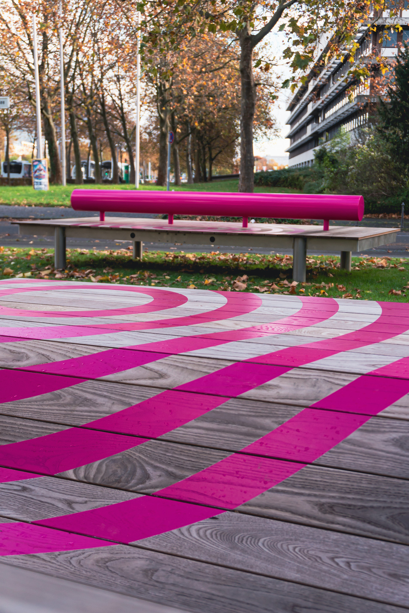 An outdoor meeting place for telekom employees created by formlos.com