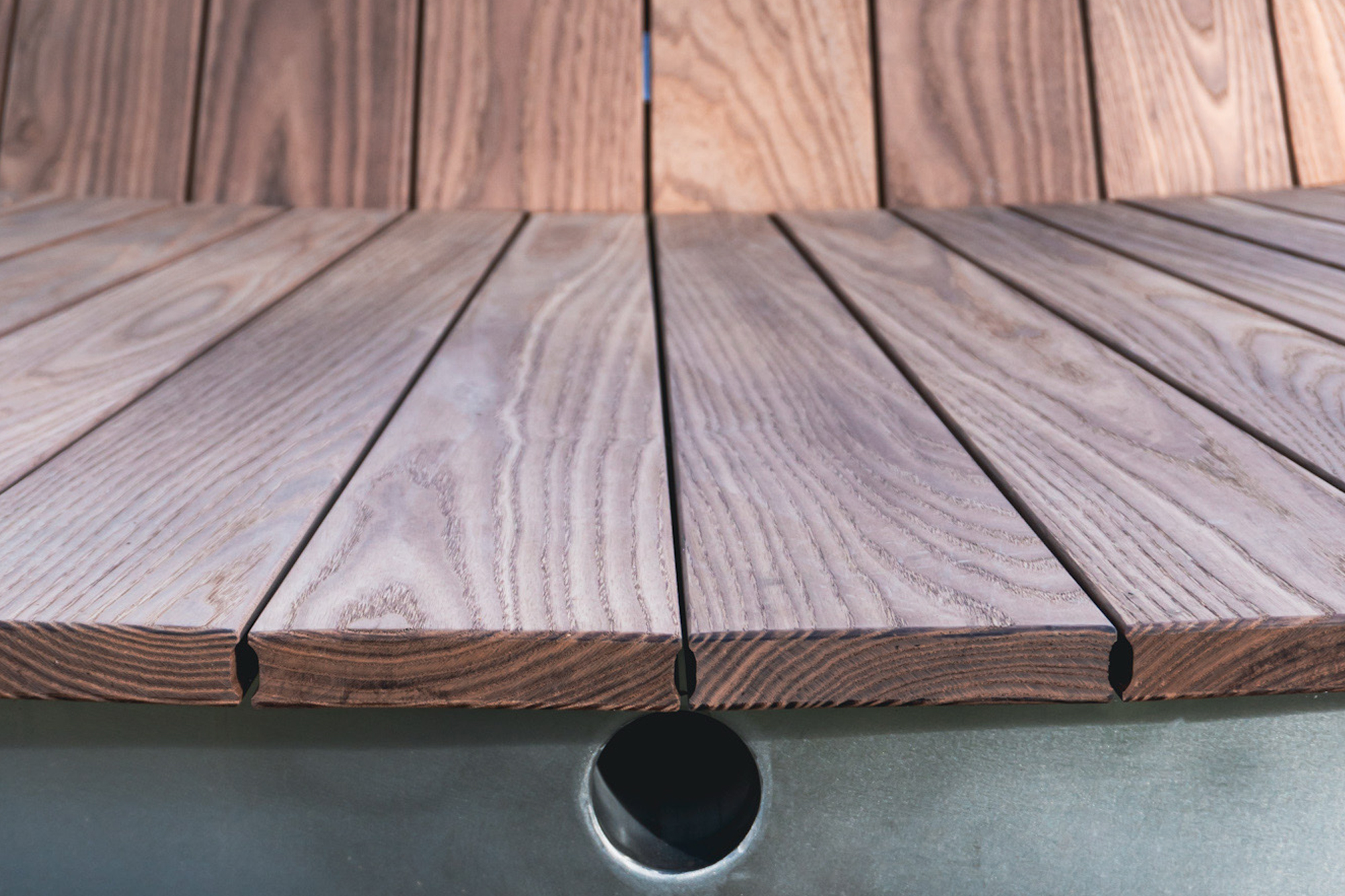 An outdoor meeting place for telekom employees created by formlos.com